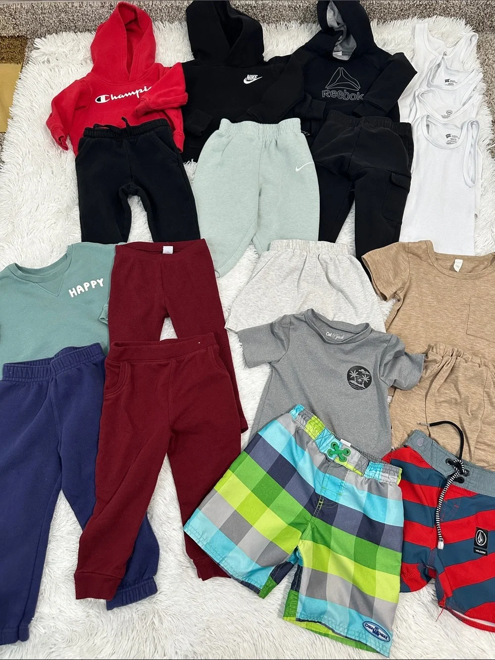 🪎 Bundle of 20 Boys Clothing Size 24mo/2T
